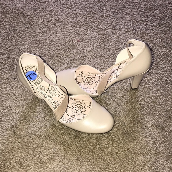 Mootsis Tootsies Nude 👠 - Picture 1 of 8